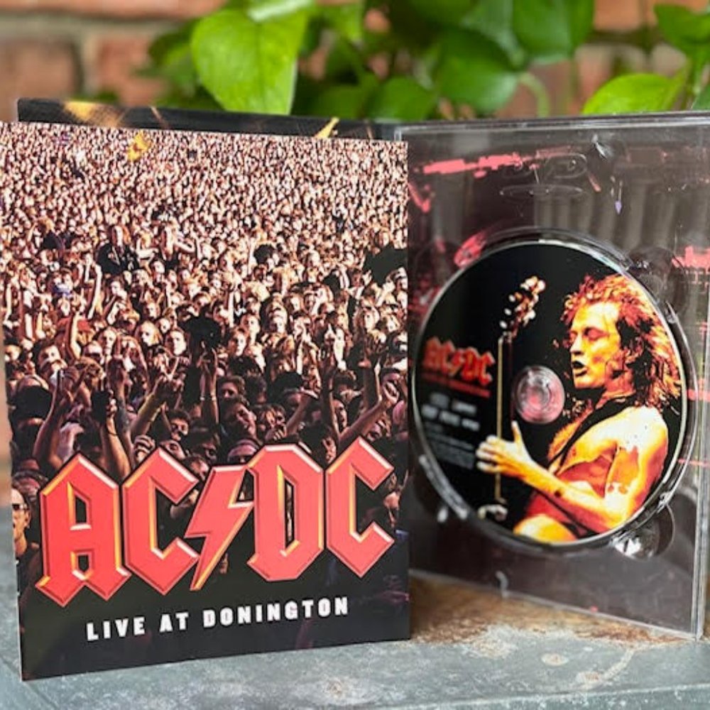 AC/DC Live at Donington concert DVD